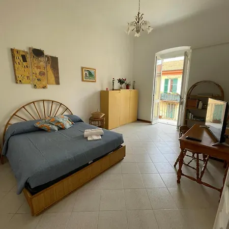 Tommy Apartment