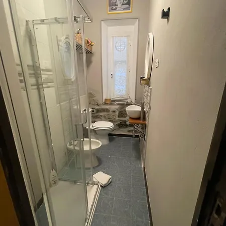 Tommy Apartment